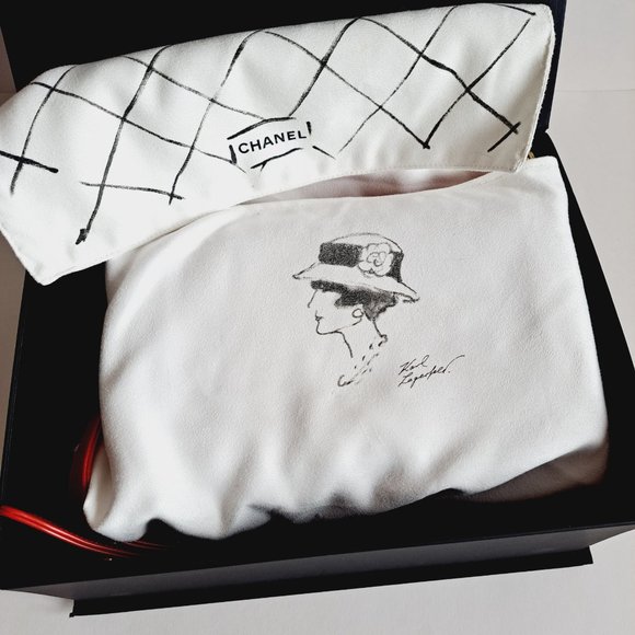 Chanel Red Python Medium Boy Flap Bag - Picture 15 of 16